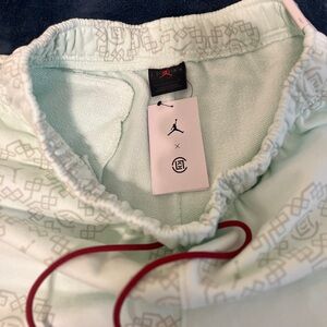 JORDAN X CLOT DEADSTOCK HOODIE AND MATCHING SWEATPANTS!! Men’s XL